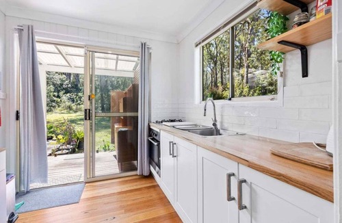 Manyana House | Beach Cottage ~ Bring your surfboards and kayak!