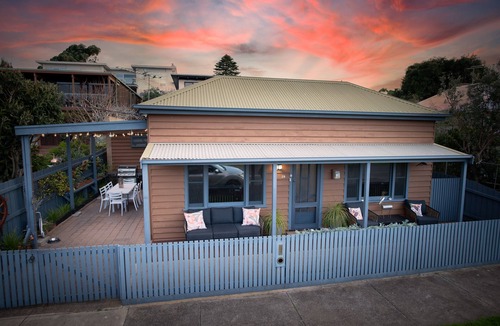 Queenscliff Cottage | Beach Front, Mountain Bikes, Kayaks, Paddleboard, Boogieboard,Snorkling supplied