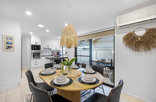 Vincentia Villa | Beach Holiday Villa Jervis Bay