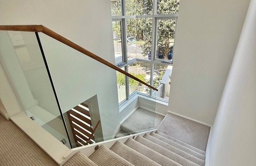 Little Bay House | Beach House | Heated Pool | Golf Course | Pet-Friendly | Late Check-Out Sundays
