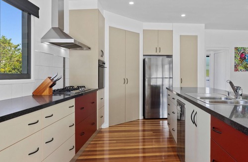 Casuarina House | Beach House On Ebony - Casuarina