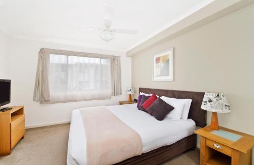 Flynns Beach Resort | Beach Resort Apartment
