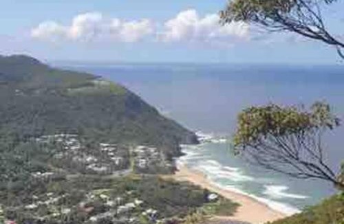 Stanwell Park Apartment | Beach to Bush