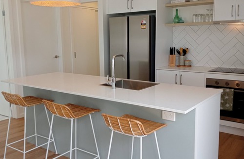 Golden Beach House | Beachcomber Escape - Family & Pet Friendly - Minutes from the Beach