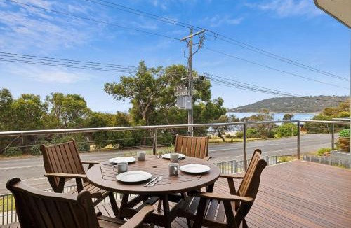 Lorne House | Beachfront 63
