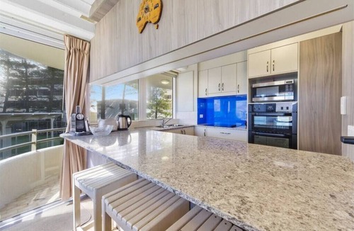 Gold Coast Apartment | Beachfront Escape Zenith - Ocean Views, Pool, Spa