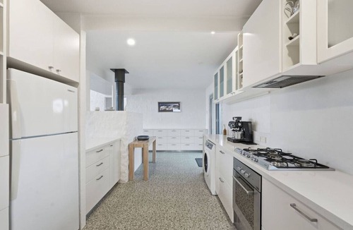 Clifton Beach House | Beachfront Escape in Clifton