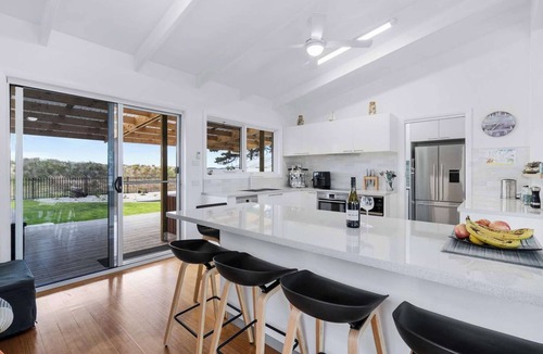 Lauderdale House | Beachfront Getaway with Modern Amenities-Comfort.