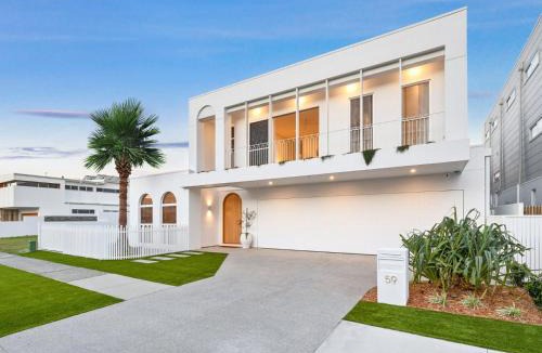 Kingscliff House | Beachfront Mediterranean Retreat