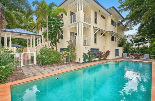 Clifton Beach Apartment | Beachfront On Arlington