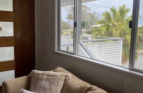Beachmere Hotel | Beachmere Palms Motel