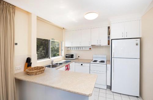 Forster Apartment | Beachpoint, 401