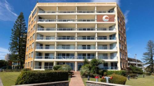Forster Apartment | Beachpoint Unit 503