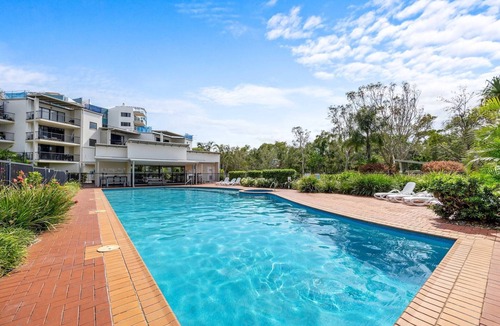 Marcoola Apartment | Beachside 3-Bed with BBQ, Pool, Gym