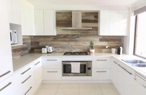 Seaford House | Beachside Base - Seaford - C21 SouthCoast Holidays