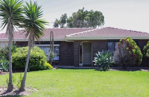 Seaford House | Beachside Base - Seaford - C21 SouthCoast Holidays