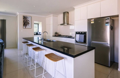 Trinity Beach House | Beachside Retreat | Pool, Mountain Views, 4BR