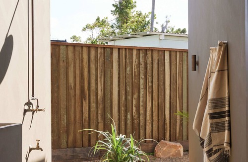 Minnie Water House | Beachside Serenity at Sandy Pines