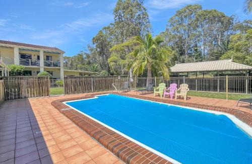 Batehaven Apartment | Beachside Studio Steps from Caseys Beach