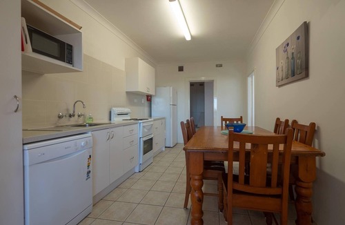 Pambula Beach Apartment | Beachside Units. Unit 2. 2 Bedroom