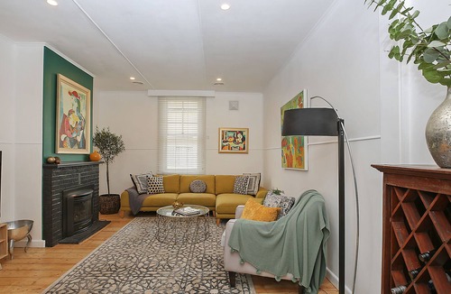 Camperdown House | Beautiful 2-storey, 5 bedroom home with amazing facilities