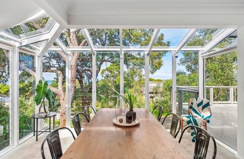 Killcare House | Beautiful beach house amongst the trees