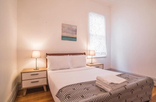 Ashfield House | Beautiful Pre-Loved Ashfield 4 Bedroom HOME
