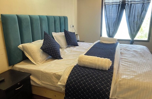 Theog Hotel | Beer Castle Hotel
