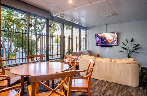 Surfers Paradise Hostel | BeHome