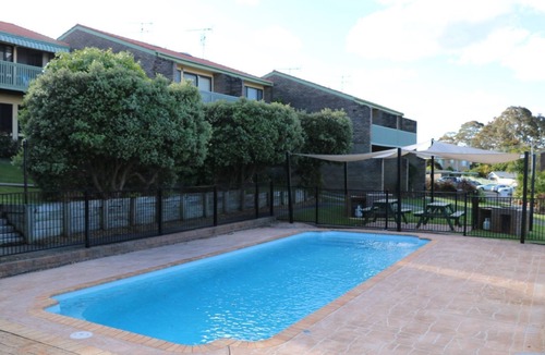 Batehaven House | Bella Vista Batehaven - Ocean Views and Pool