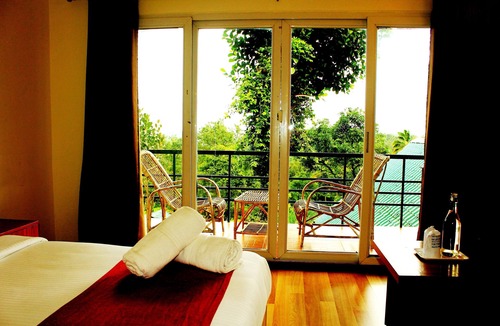 Chithirapuram Hotel | Bella Vista Resort