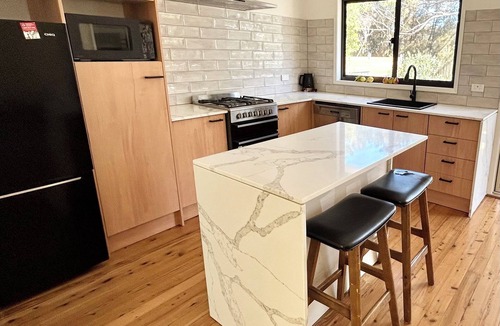Wallaga Lake House | Bellbird Lakeside Cottage