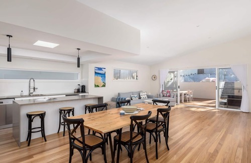 Nelson Bay House | Bentley Beach Villa, with swimming pool in Nelson Bay