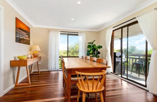 Moruya Heads House | Bertie's 3 beaches - Firepit, 5min Walk to Beaches