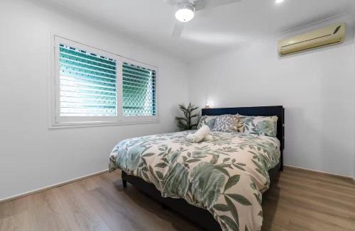 Sunnybank Hills House | Bertie's - Affordable Comfort for the Whole Crew - Holiday Home
