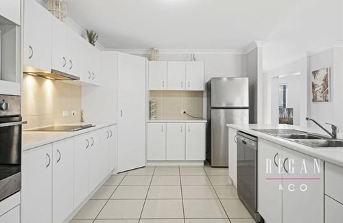 Sandstone Point House | Big Family pet friendly house, in Sandstone Point, Bribie
