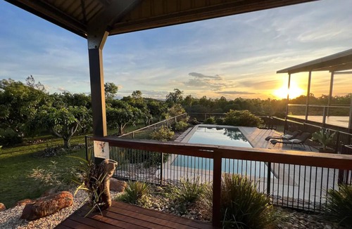 Mareeba Cottage | Birds Heaven Mareeba ‘Grevillea Retreat’