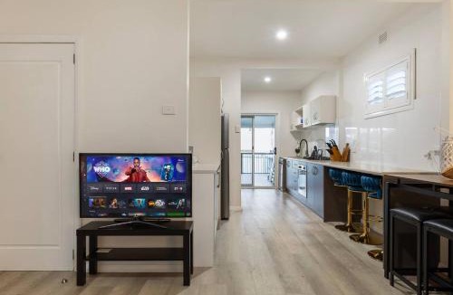 Blue Bay House | Blue Bay 3BR Beachside Coastal Escape