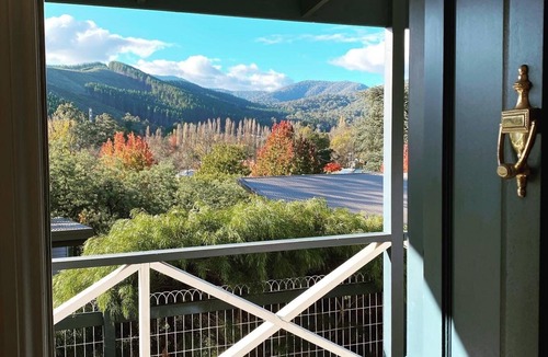 Bright Ski Chalet | BlueMill Cottage Bright - The Complete Luxury Getaway