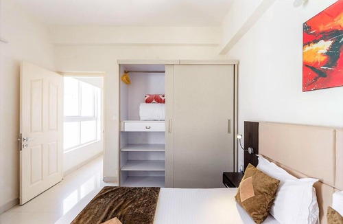 HITEC City Apartment | BluO 1BR Hitech City - Bathtub, Balcony, Gym