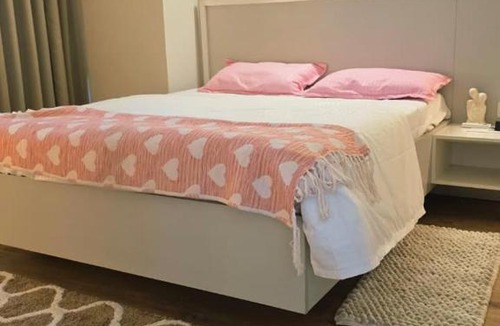 Gurugram Apartment | Blush Heaven