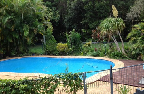 Boambee House | Boambee Retreat - 4 Bedroom Home with Pool near Beach sleeps 8