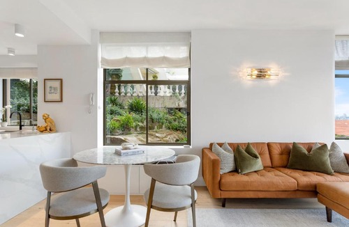 Kirribilli Apartment | Boutique 2-Bed with Stunning Sydney Harbour Views