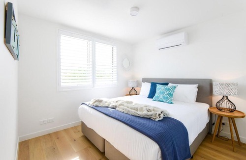 Hampton Apartment | Boutique Stays - Hampton Lookout