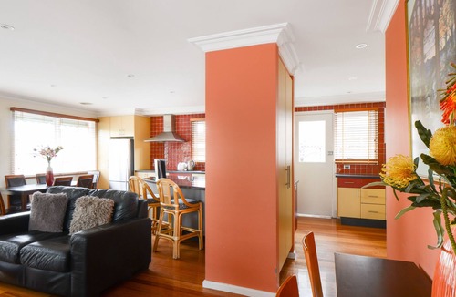 Sandringham House | BOUTIQUE STAYS - Sandy Haven A