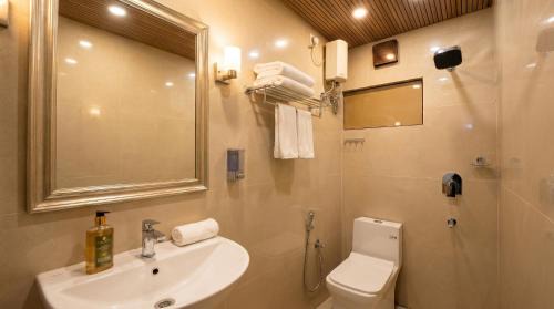 Thrissur Hotel | BR Residency