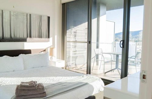 Braddon Apartment | Braddon Abode - Canberra