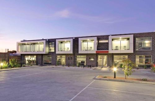 Traralgon Hotel | Bridges on Argyle