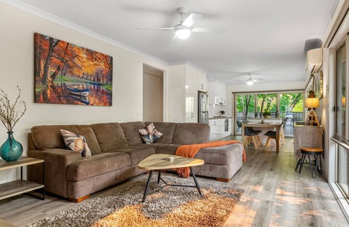 Bright House | Bright Delight - Modern Luxury