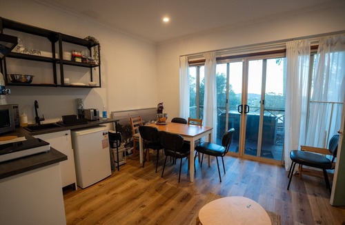 Nambour Apartment | Bright Hillside Studio with Deck | Family-Friendly & Corporate Sta